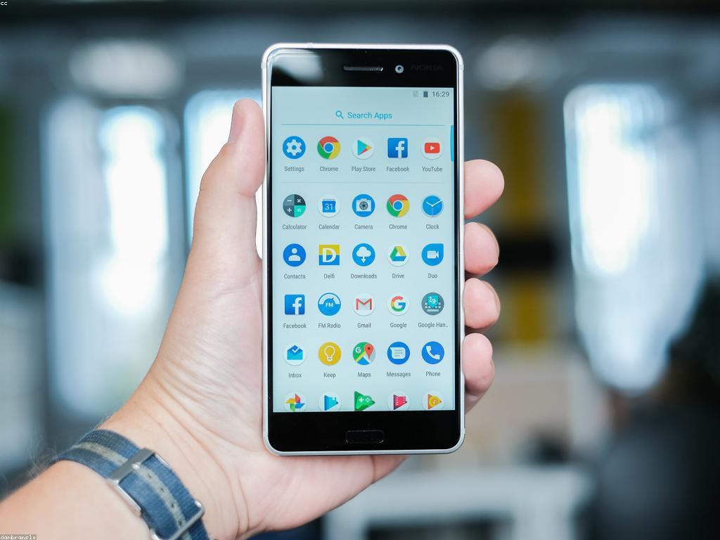 ការអាប់ដេតថ្មី៖ ការប្រែប្រួលនៅក្នុងវិស័យបច្ចេកវិទ្យា